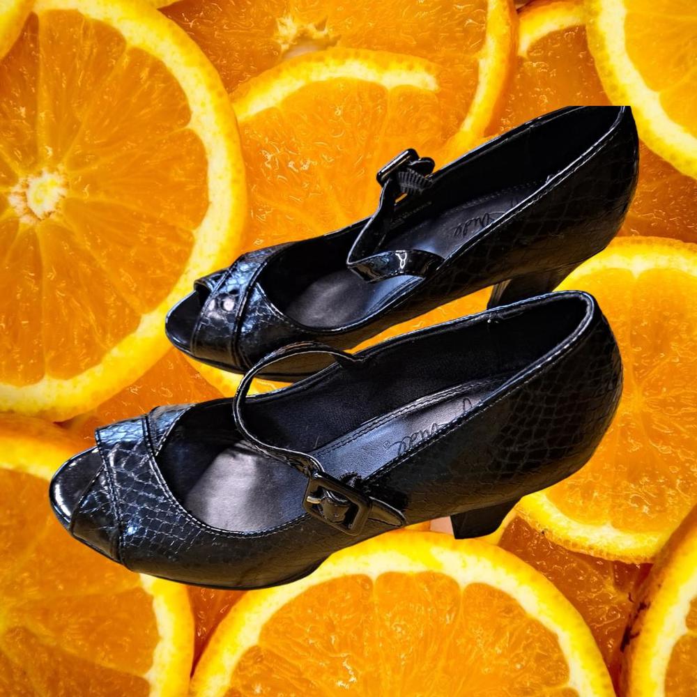 Life Stride Black Open Toe Strap Heels Size 7.5